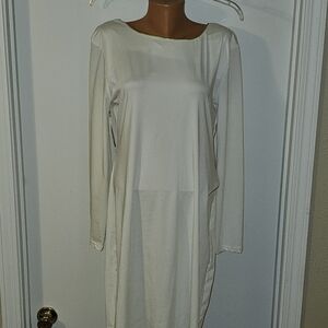 Women’s White Long-Sleeve Shift Dress